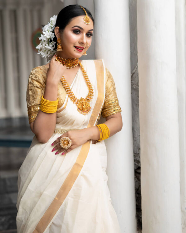 White Bridal Saree - Image 3