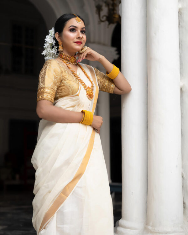 White Bridal Saree - Image 4